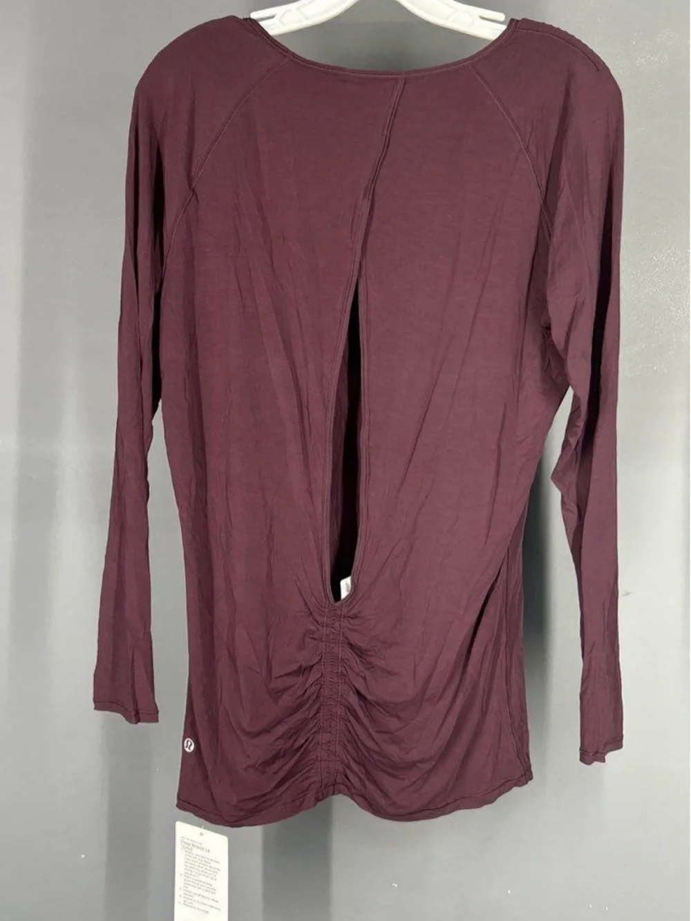 Lululemon Long Sleeve Deep Stretch Ls Cinch - Plum Sz 8 NWT
